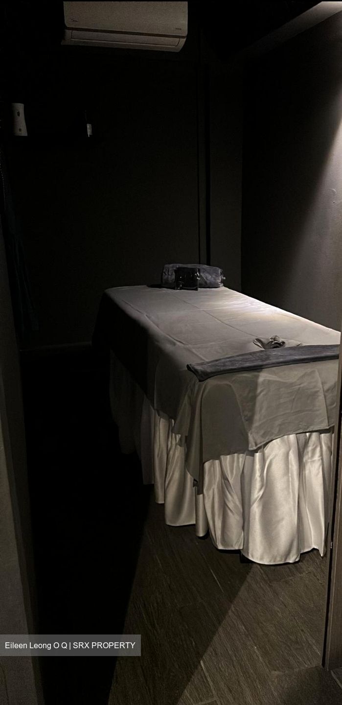 Ang Mo Kio Avenue 1 (D20), Shop House #501186381